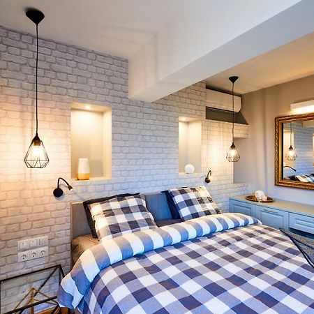 Stylish And High-End Designer Apartments In City Center Софія Екстер'єр фото