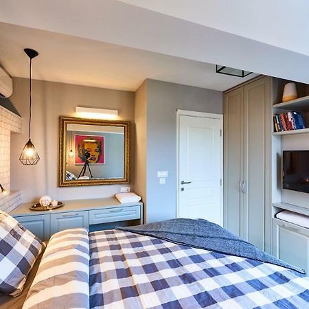 Stylish And High-End Designer Apartments In City Center Софія Екстер'єр фото