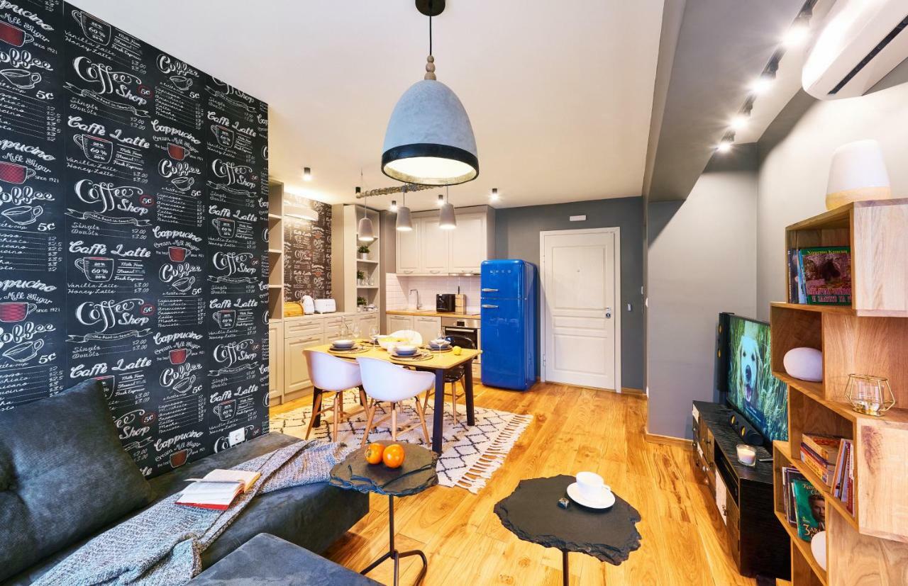 Stylish And High-End Designer Apartments In City Center Софія Екстер'єр фото